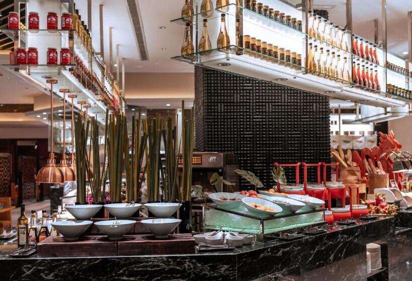 Hotel Shangri La Wuhan,close To The Mixc With Three Subway Lines