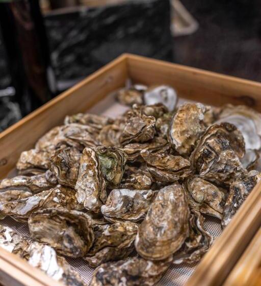 Hotel Shangri La Wuhan,close To The Mixc With Three Subway Lines