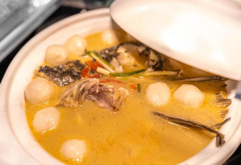 Hotel Shangri La Wuhan,close To The Mixc With Three Subway Lines