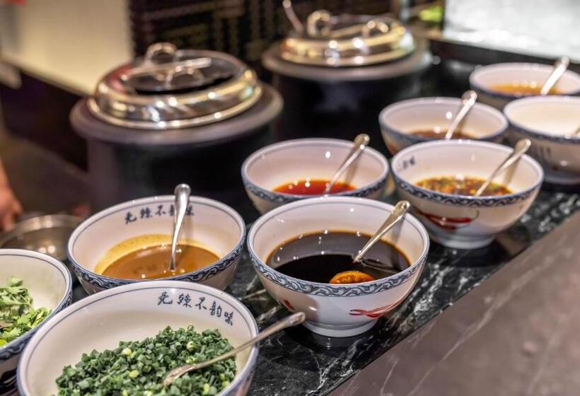 Hotel Shangri La Wuhan,close To The Mixc With Three Subway Lines