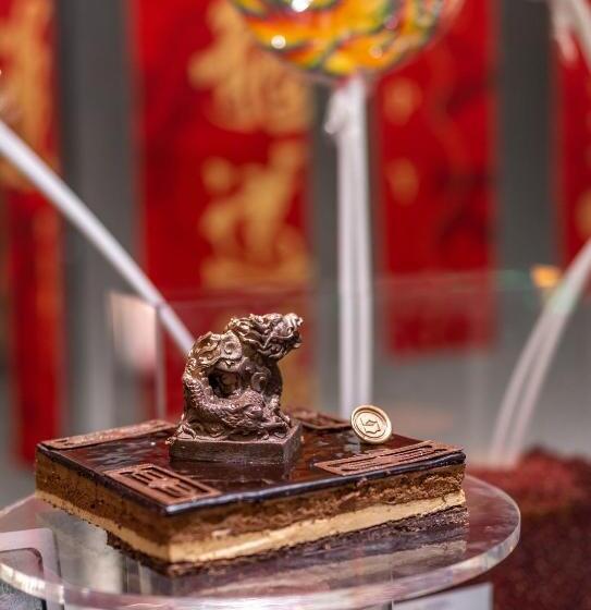 Hotel Shangri La Wuhan,close To The Mixc With Three Subway Lines