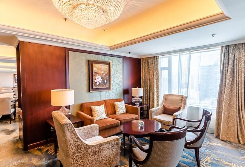 Hotel Shangri La Wuhan,close To The Mixc With Three Subway Lines