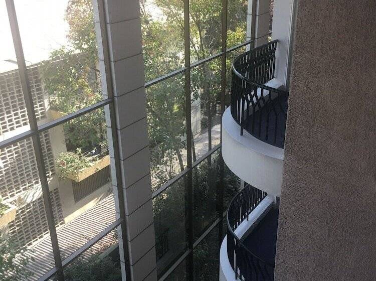 Park Plaza Apartments