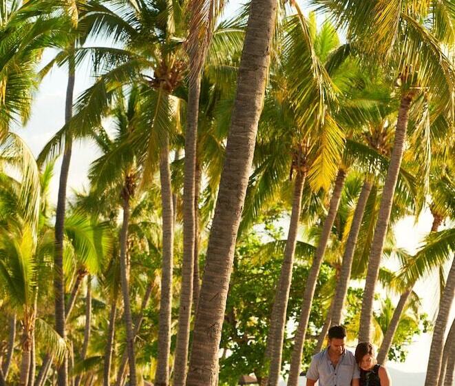 Doubletree Resort By Hilton Hotel Fiji   Sonaisali Island