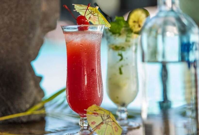 Doubletree Resort By Hilton Hotel Fiji   Sonaisali Island