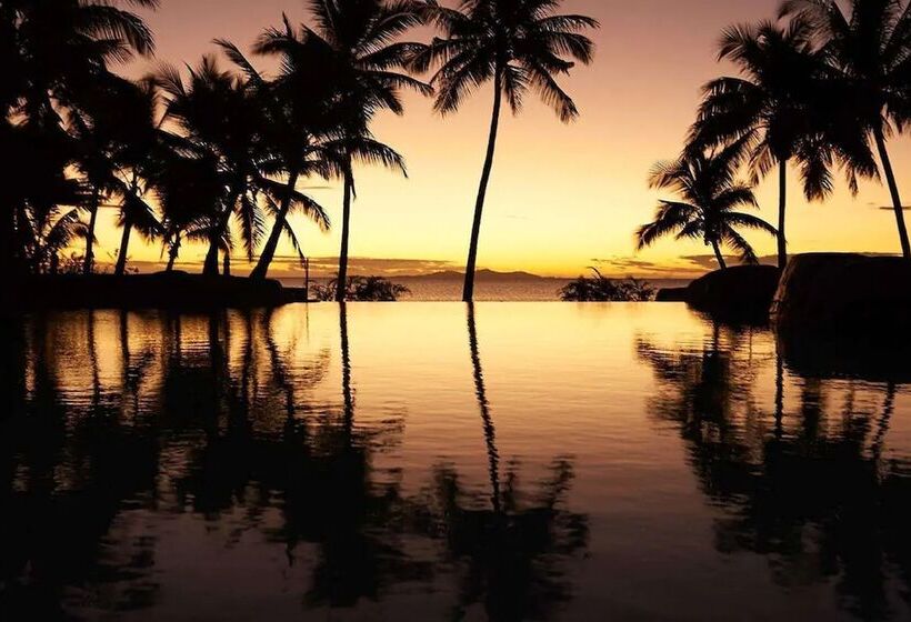 Doubletree Resort By Hilton Hotel Fiji   Sonaisali Island