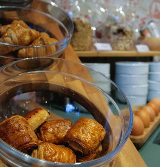 Отель Ajaccio  Albion