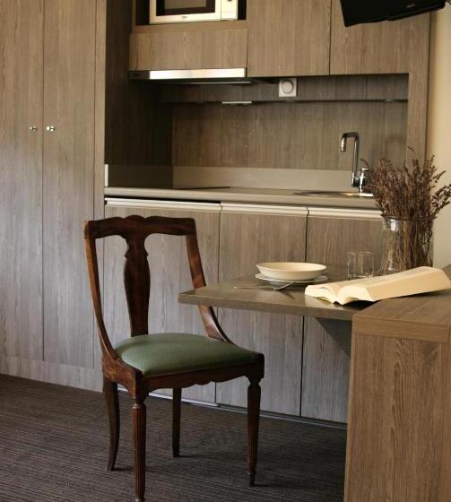 Отель Ajaccio  Albion