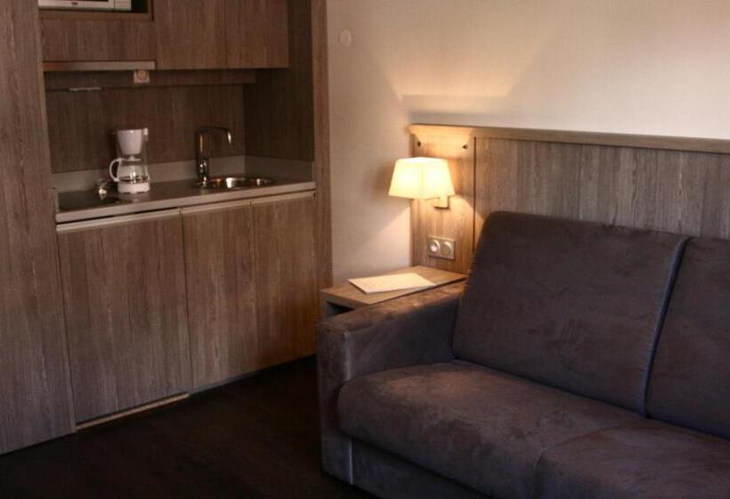 Отель Ajaccio  Albion