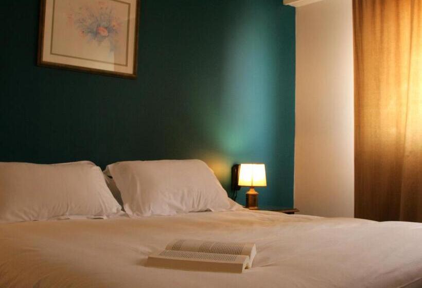 Отель Ajaccio  Albion