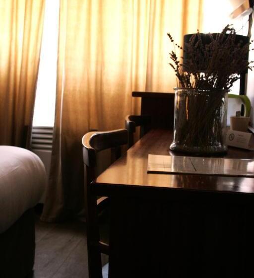 Отель Ajaccio  Albion