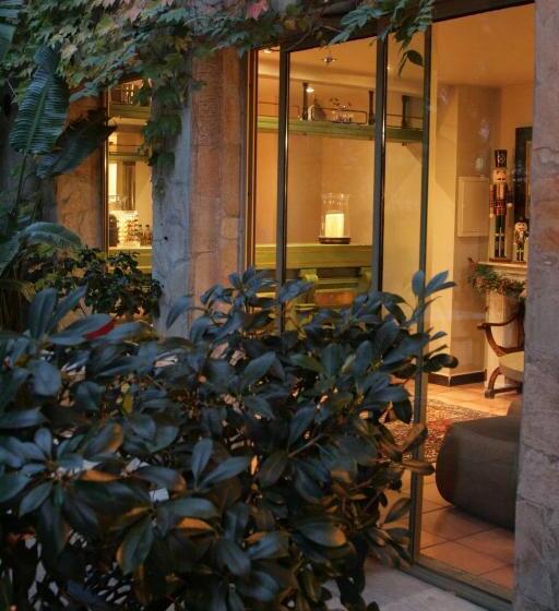 Отель Ajaccio  Albion