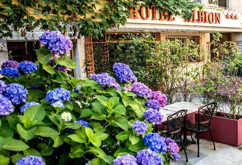 Отель Ajaccio  Albion