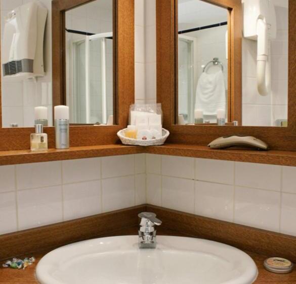 ホテル Apollinaire