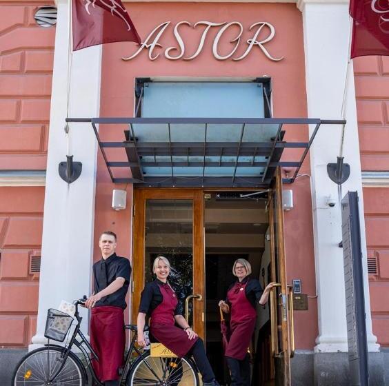 ホテル Astor