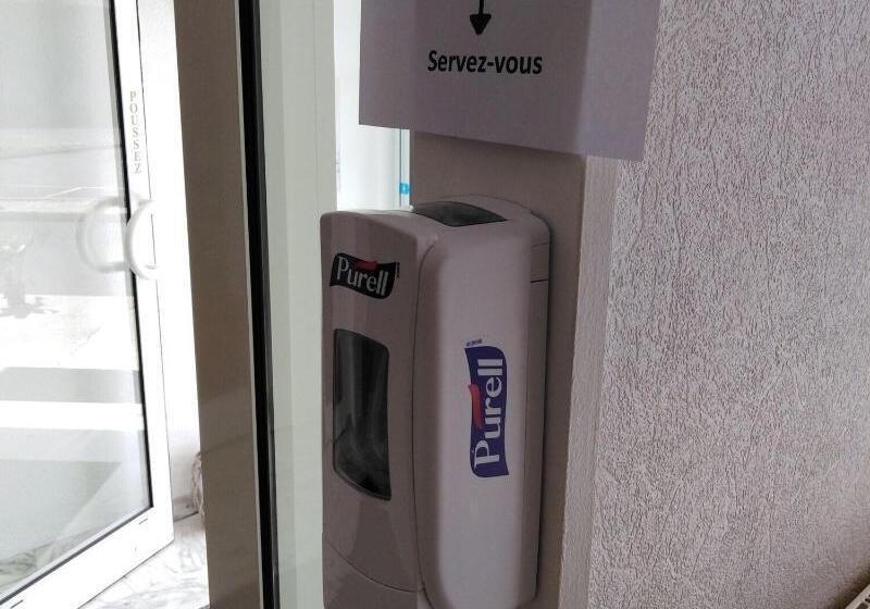 בית מלון כפרי Astoria