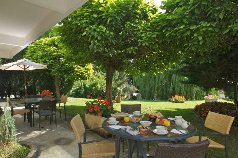 בית מלון כפרי Astoria