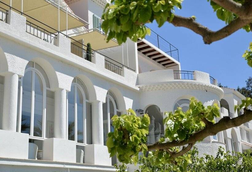 בית מלון כפרי Auberge De La Calanque