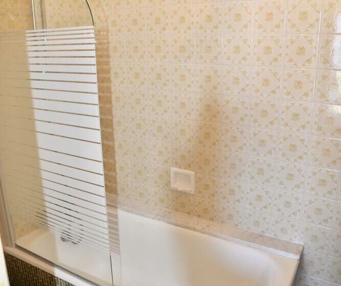 בית מלון כפרי Auberge De La Calanque