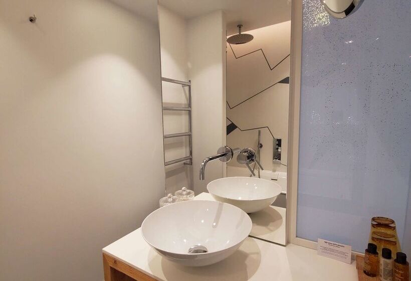 בית מלון כפרי Best Western Chalet Les Saytels