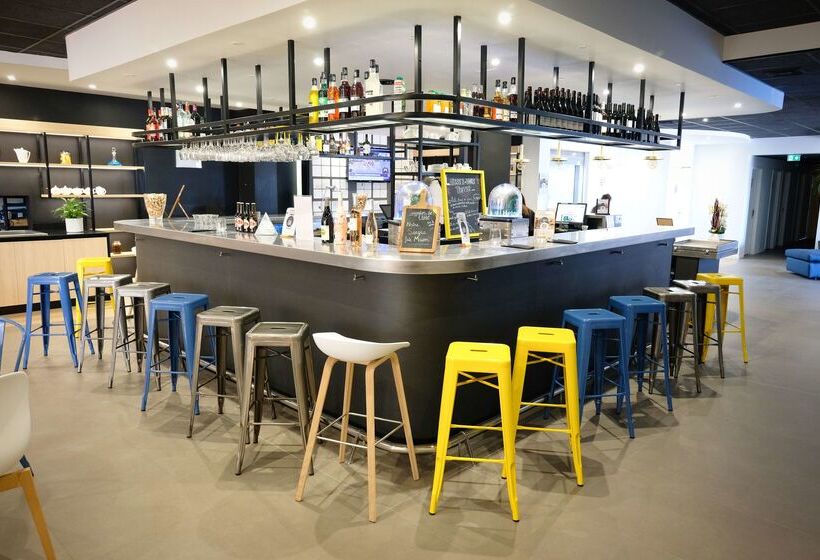 Отель Campanile Perpignan Nord Aéroport