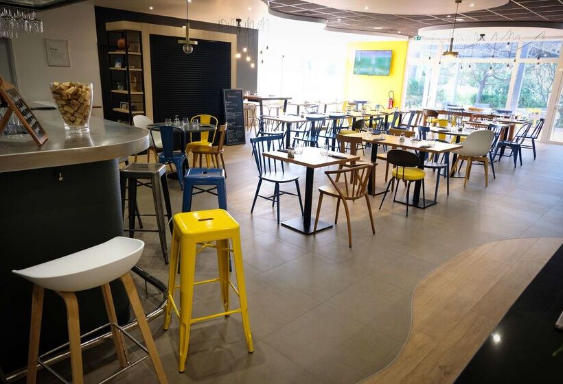 Отель Campanile Perpignan Nord Aéroport