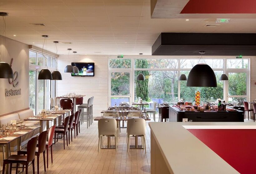 Отель Campanile Perpignan Nord Aéroport