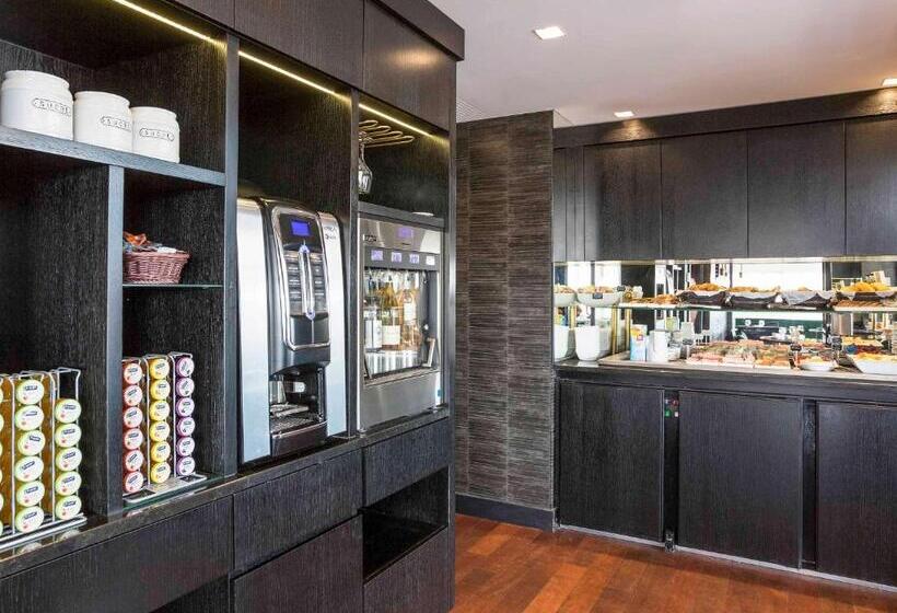 בית מלון כפרי Cannes Centre Univers