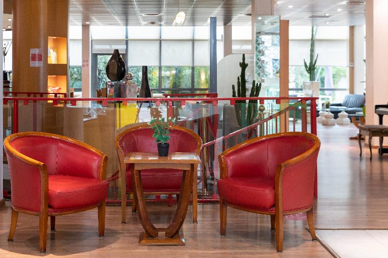 Отель Hôtel Charlemagne By Happyculture