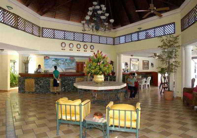 ホテル Fun Tropicale Beach Resort