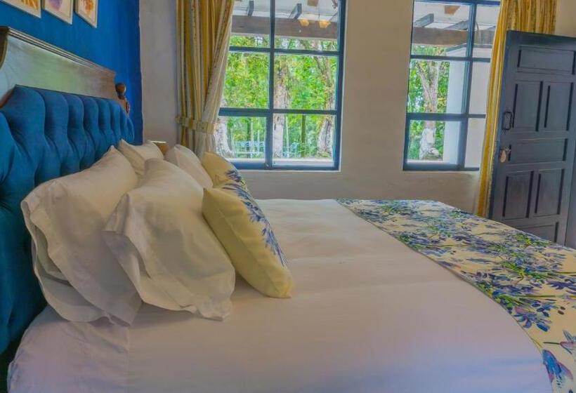 فندق Hostería Hacienda Pinsaqui