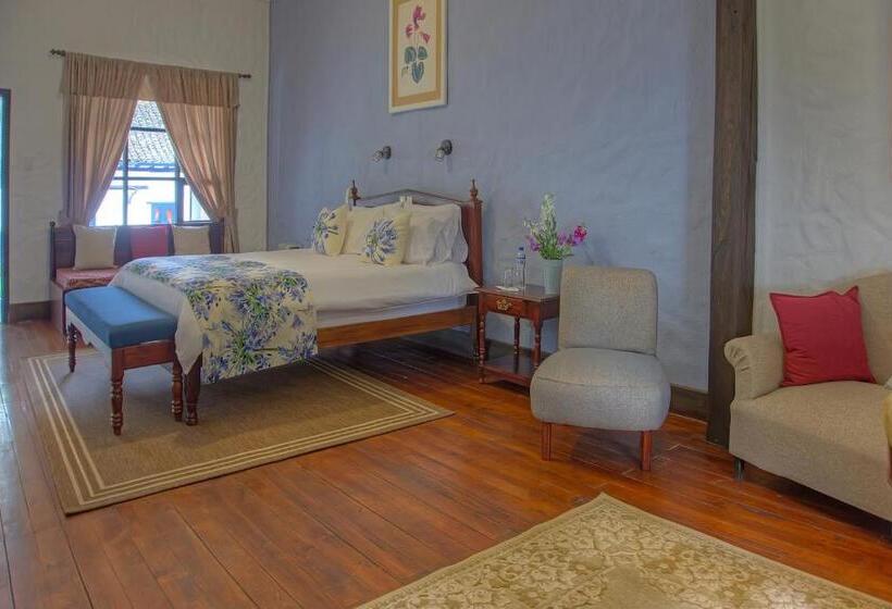 فندق Hostería Hacienda Pinsaqui