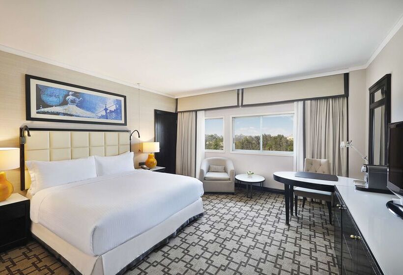 هتل Hilton Cairo Heliopolis