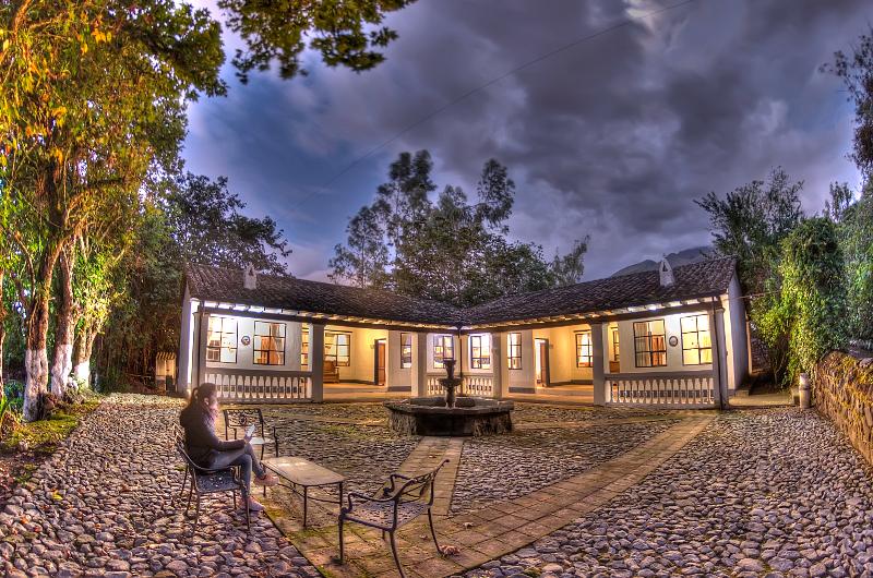 فندق Hostería Hacienda Pinsaqui