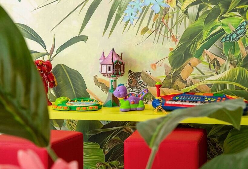 호텔 Ibis Styles Beaulieusurmer