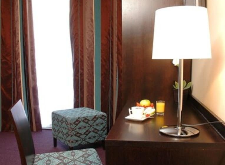 호텔 Ibis Styles Beaulieusurmer