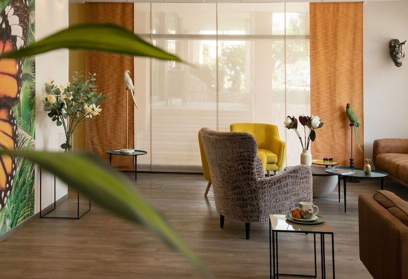 호텔 Ibis Styles Beaulieusurmer