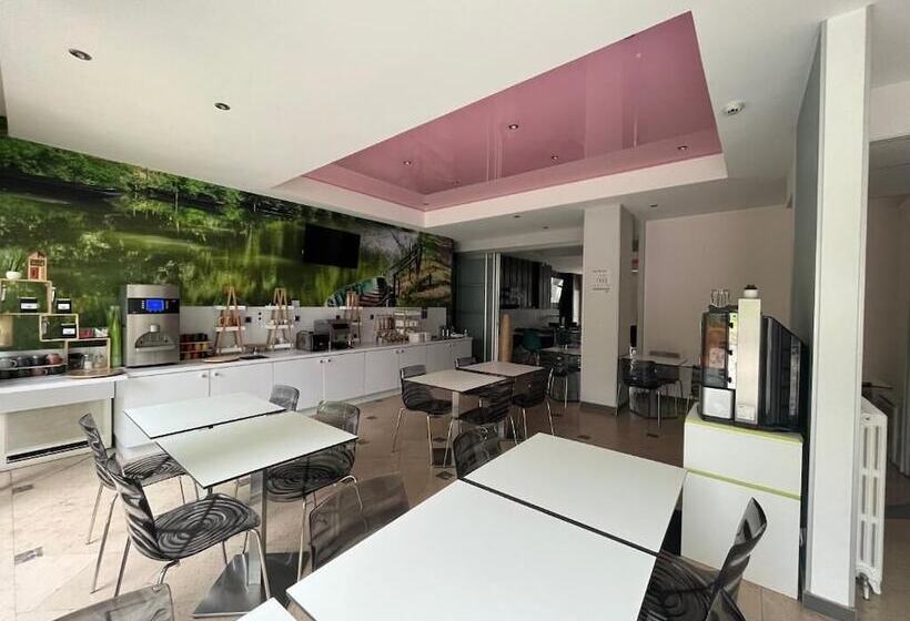 בית מלון כפרי Grand Hôtel Niort Centre