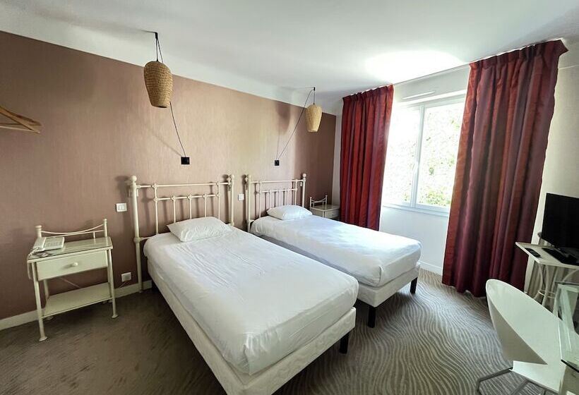 בית מלון כפרי Grand Hôtel Niort Centre