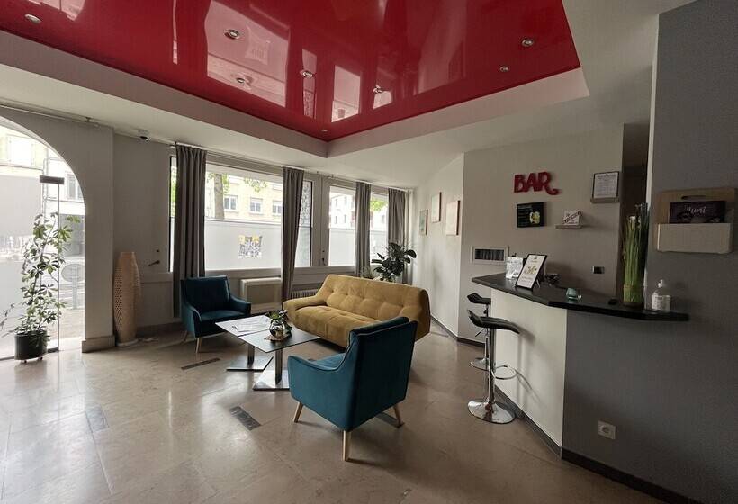 בית מלון כפרי Grand Hôtel Niort Centre