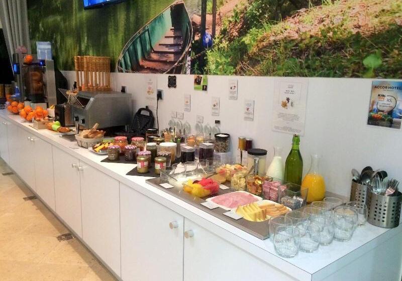 בית מלון כפרי Grand Hôtel Niort Centre