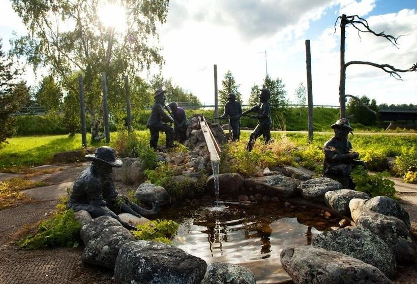 Kultahippu Hotel & Apartments