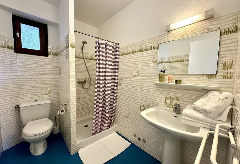 Отель Provençal