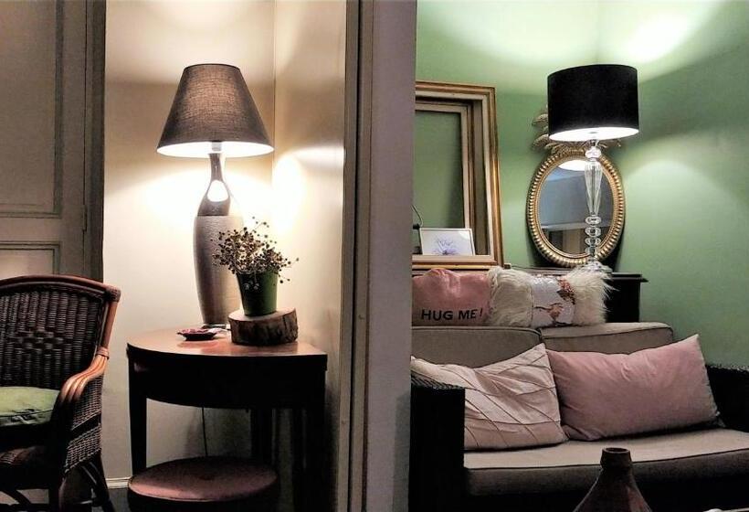 Отель Le Victoria