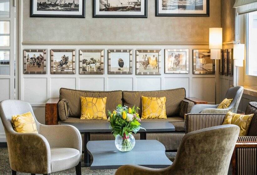 בית מלון כפרי Mercure La Baule Majestic