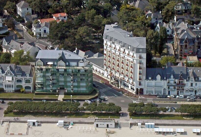 בית מלון כפרי Mercure La Baule Majestic