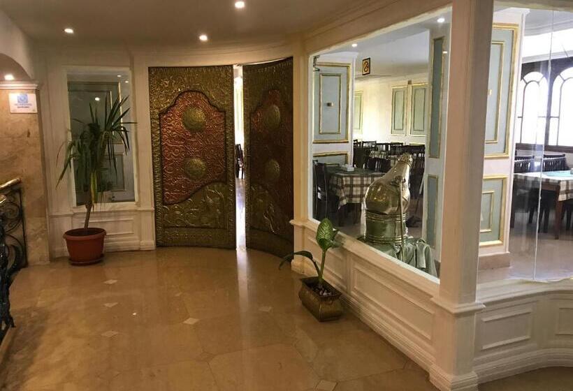 هتل Royal Marshal