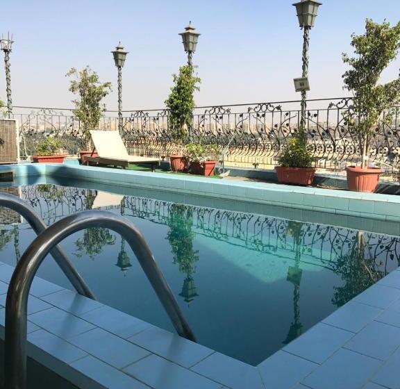 هتل Royal Marshal