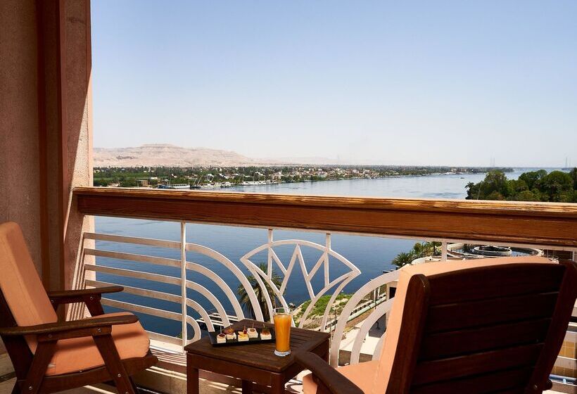 Sonesta St. George Hotel Convention Center