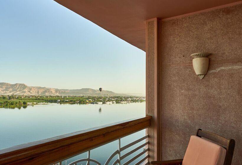 Sonesta St. George Hotel Convention Center